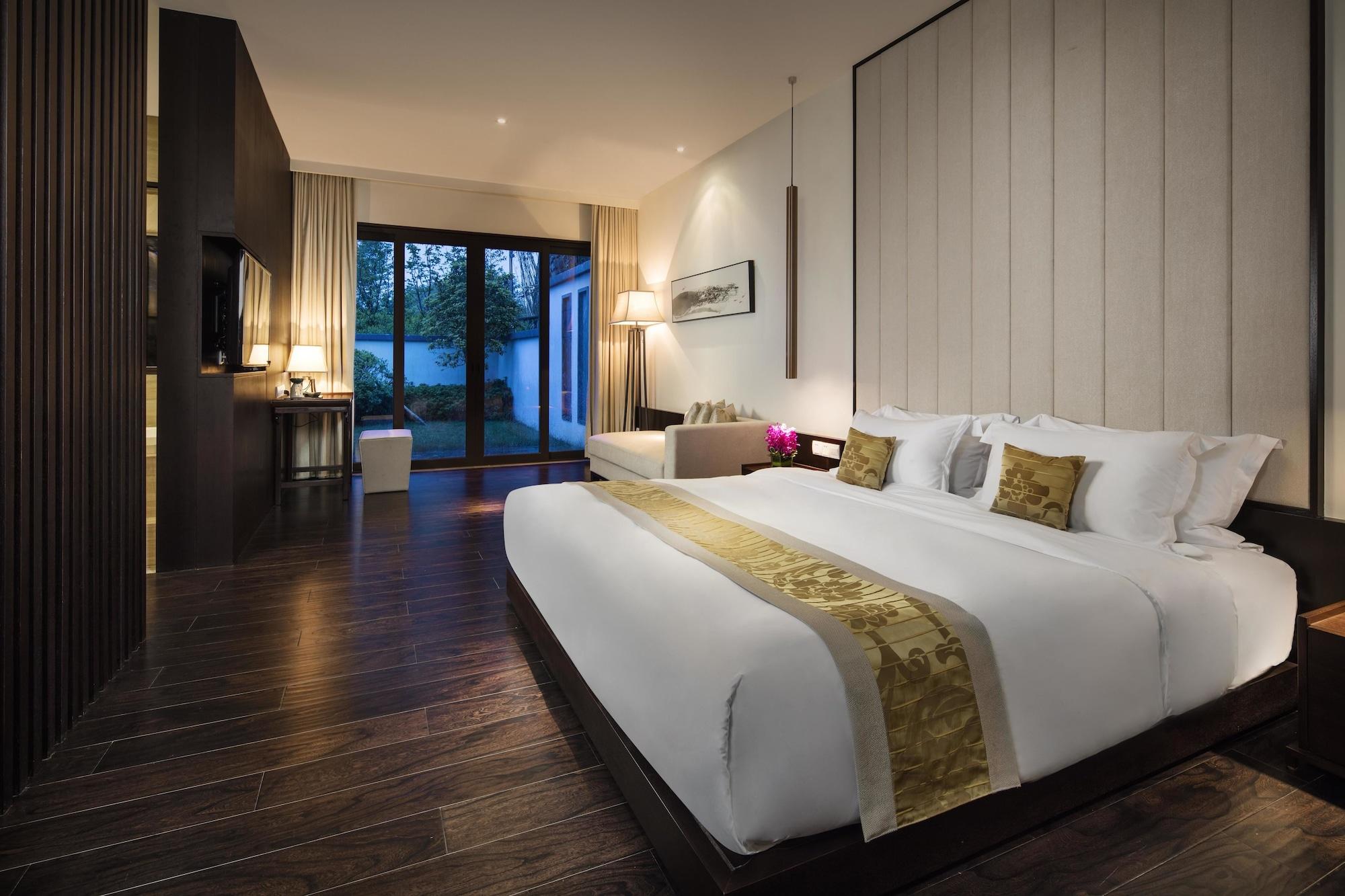 Banyan Tree Hotel Huangshan-The Ancient Charm Of Huizhou, A Paradise Exterior photo