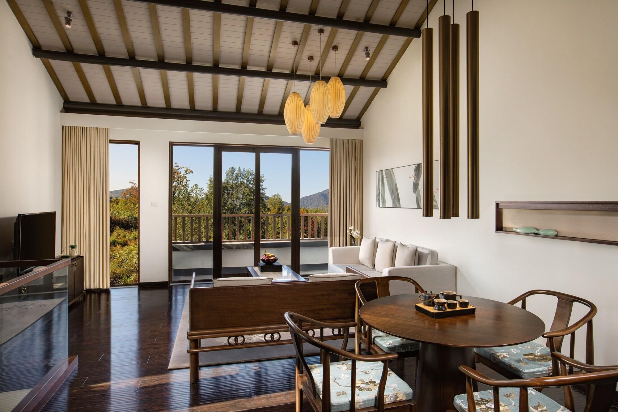 Banyan Tree Hotel Huangshan-The Ancient Charm Of Huizhou, A Paradise Exterior photo