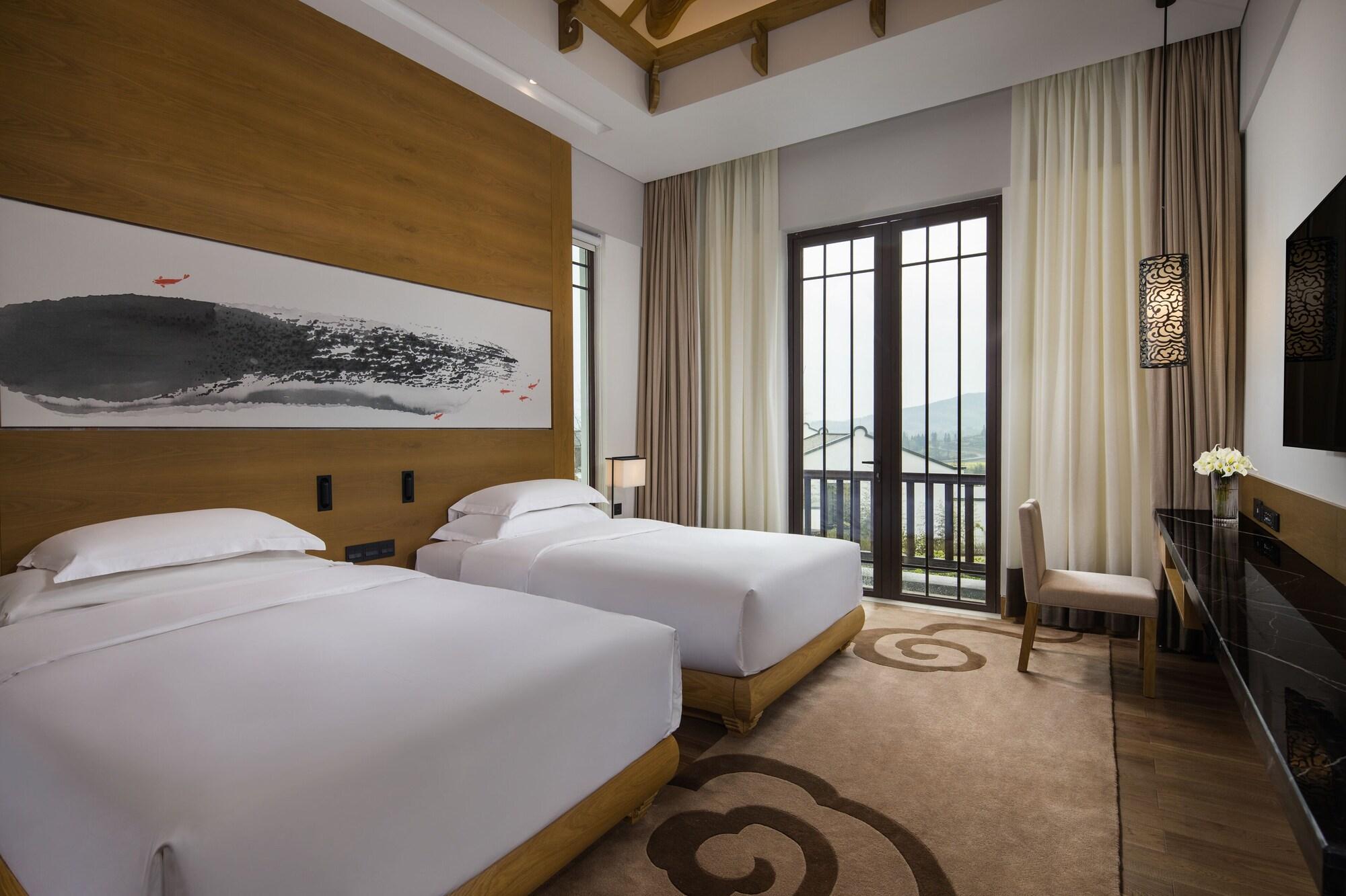 Banyan Tree Hotel Huangshan-The Ancient Charm Of Huizhou, A Paradise Exterior photo