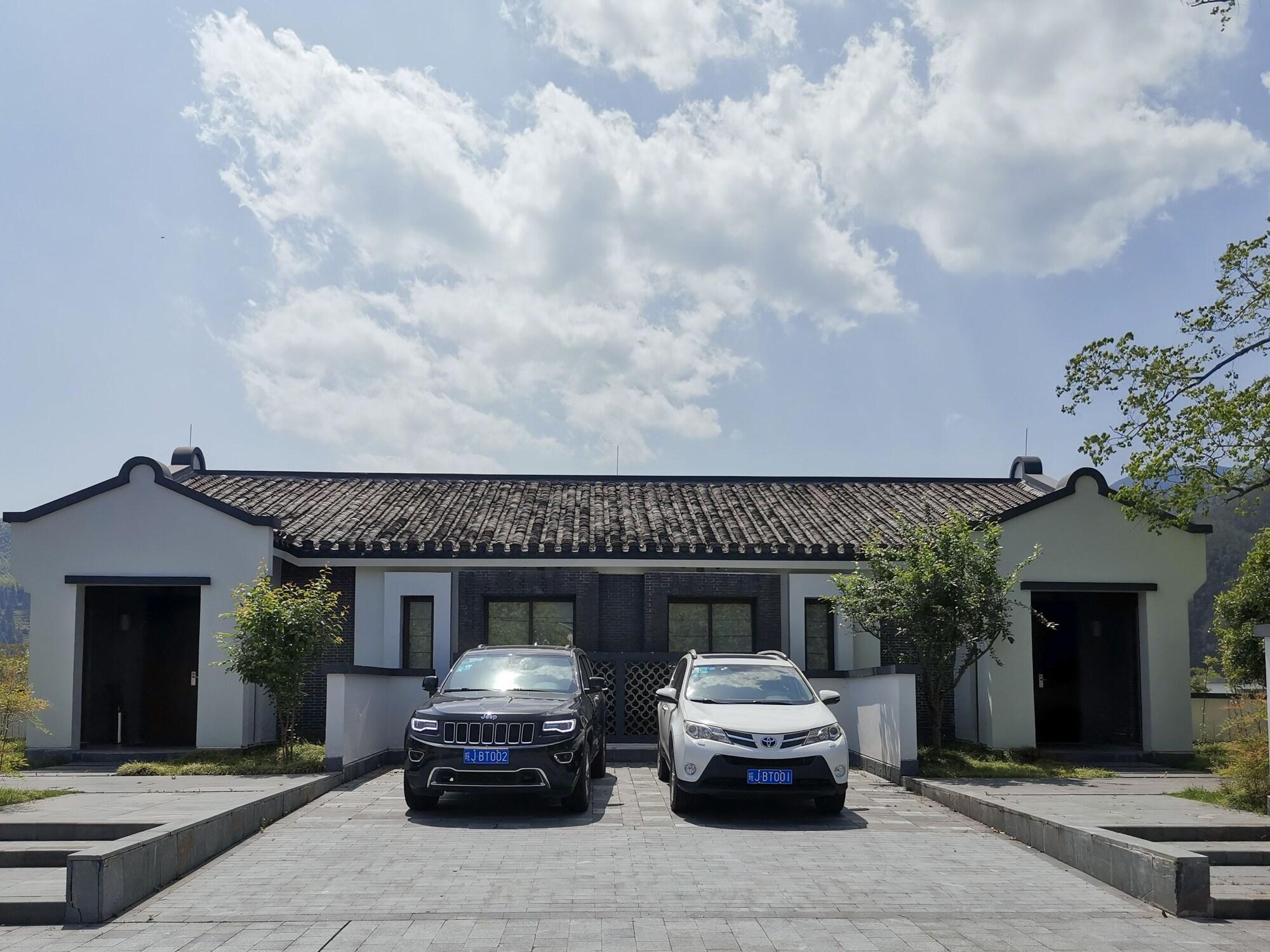 Banyan Tree Hotel Huangshan-The Ancient Charm Of Huizhou, A Paradise Exterior photo