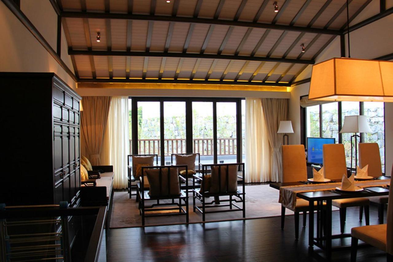 Banyan Tree Hotel Huangshan-The Ancient Charm Of Huizhou, A Paradise Exterior photo