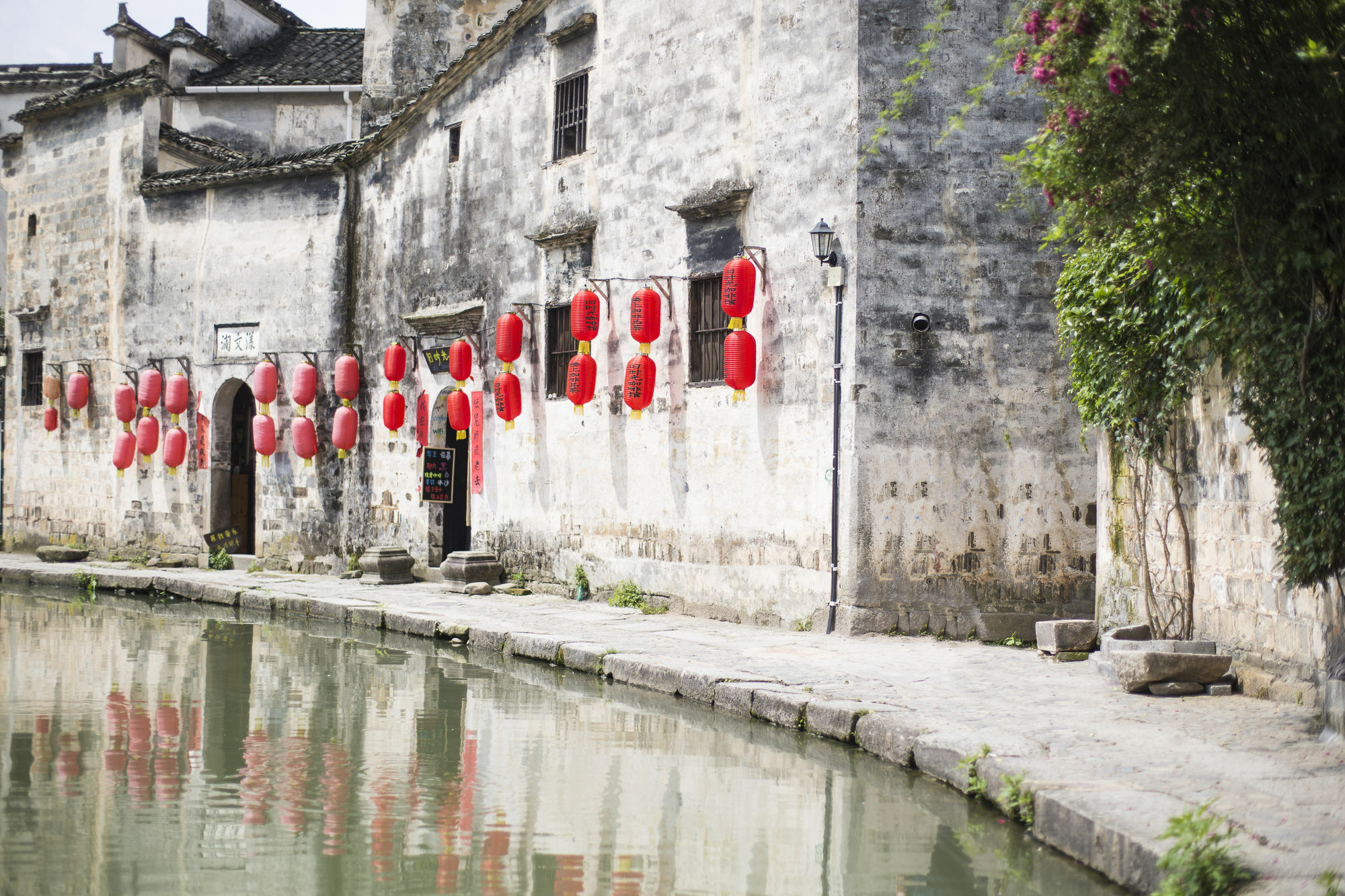 Banyan Tree Hotel Huangshan-The Ancient Charm Of Huizhou, A Paradise Exterior photo