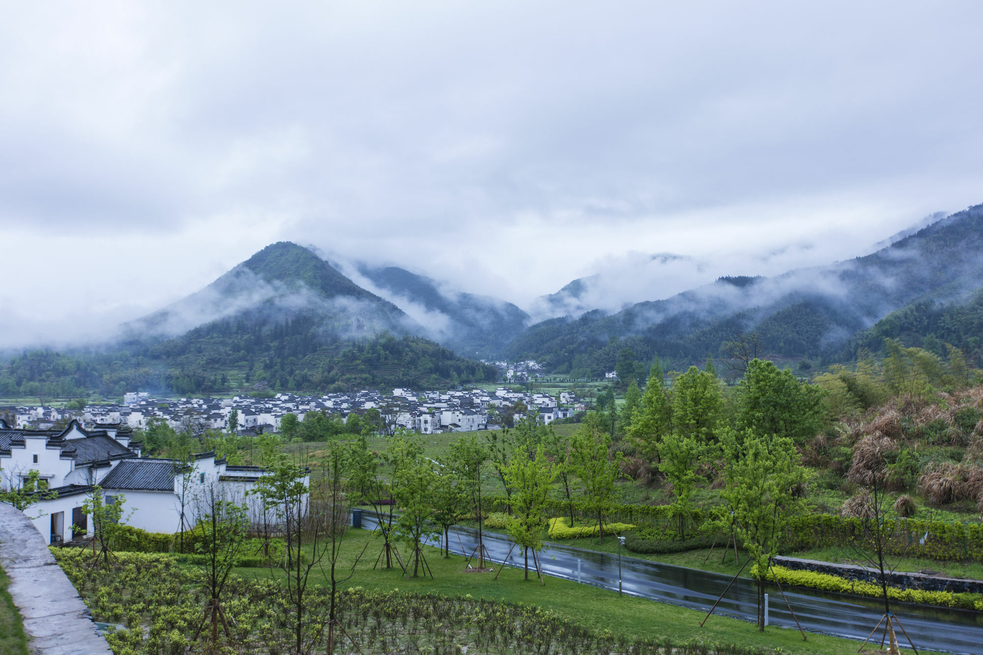 Banyan Tree Hotel Huangshan-The Ancient Charm Of Huizhou, A Paradise Exterior photo
