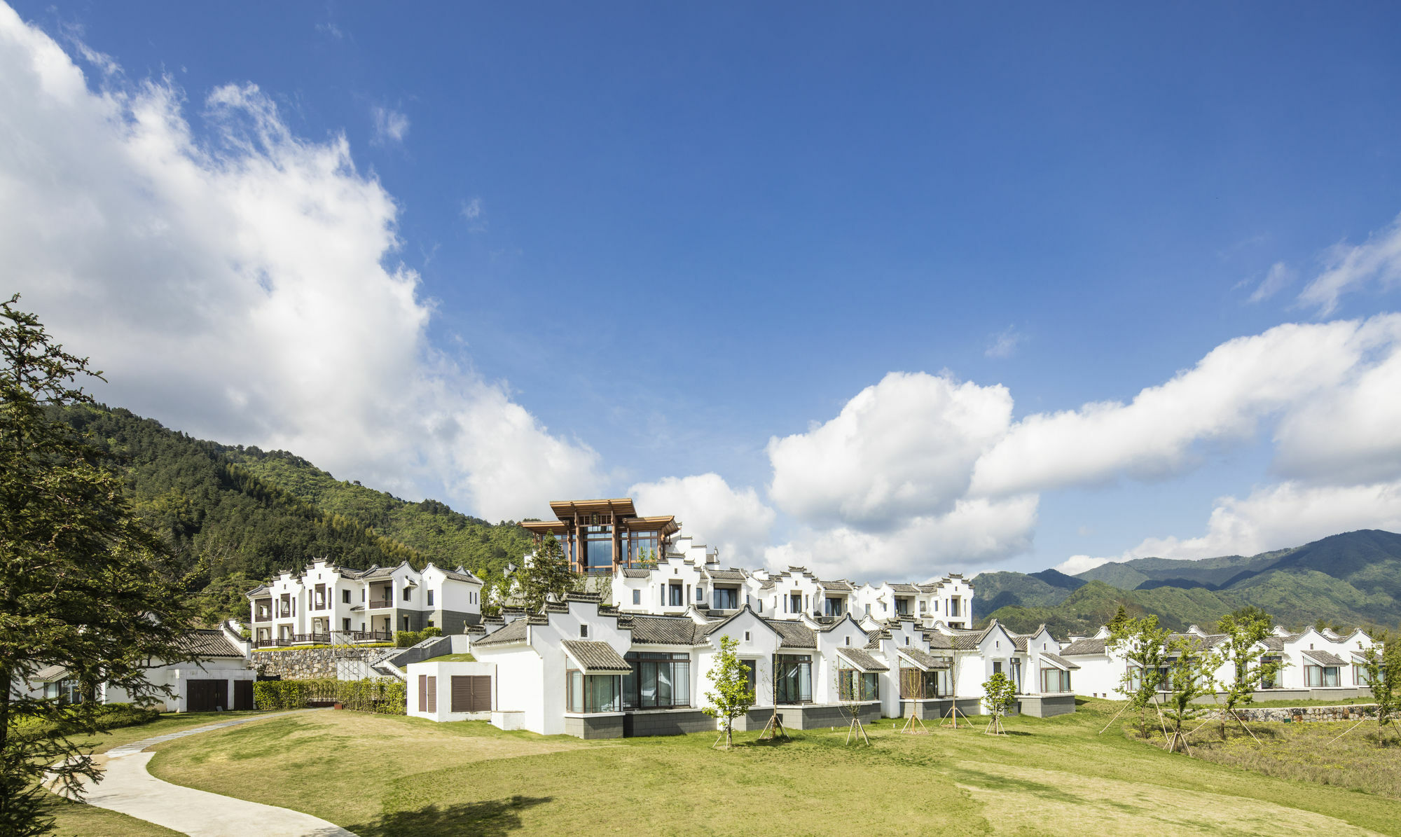 Banyan Tree Hotel Huangshan-The Ancient Charm Of Huizhou, A Paradise Exterior photo